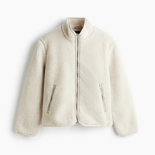 Veste en polaire blanche – Légèreté et polyvalence